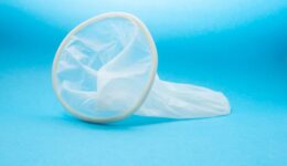 Tworzywa sztuczne: historia wynalazku i zaskakujące fakty